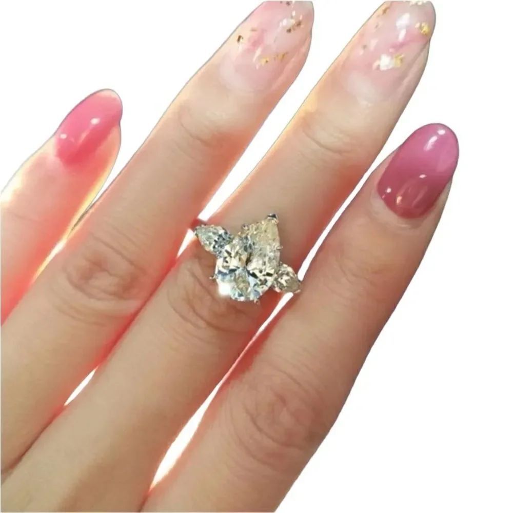 Water drop rhinestone ring silver tone